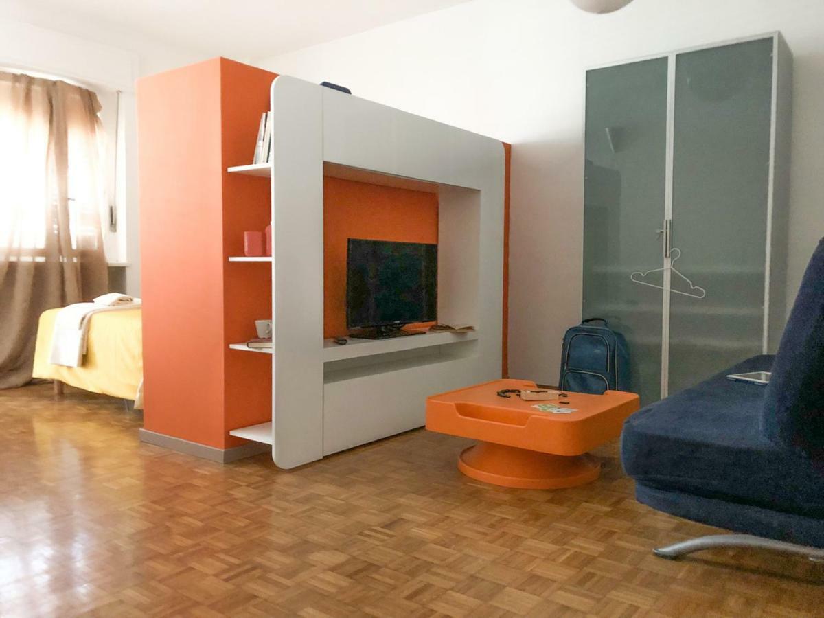 Hotel #Iricci3Stanze à Monfalcone Extérieur photo